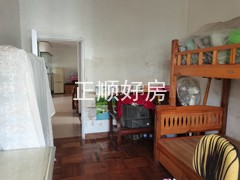 次卧