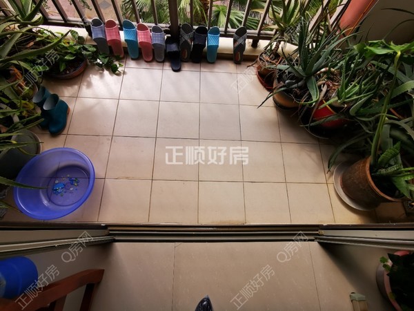 次卧