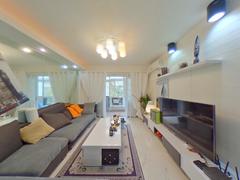 house_img