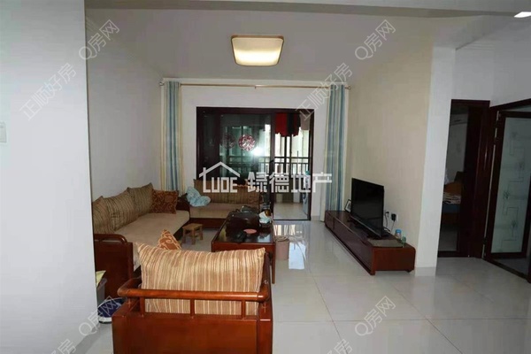 s202EDAA158BE47BA914BAD9D0AD83009.jpg