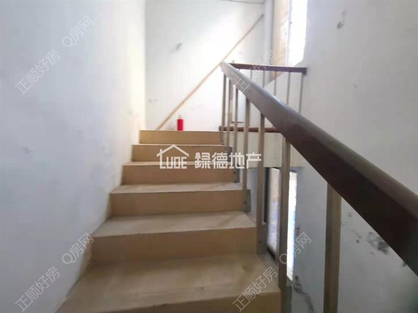 s277AB851EC5F4256B67C9BE973AF9D90.jpg