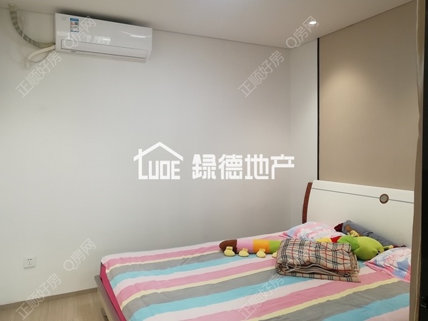s6C0F4F6976DB4F659BE282AD266E07FC.jpg