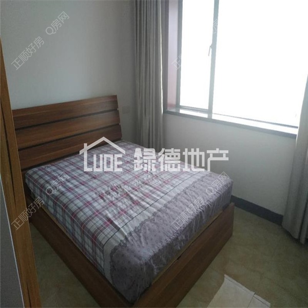 s70299CEC843E4414BB9B84869C126569.jpg