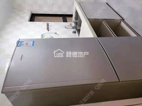 s8BEC92E48D1F4FF892EC54B3133688E1.jpg