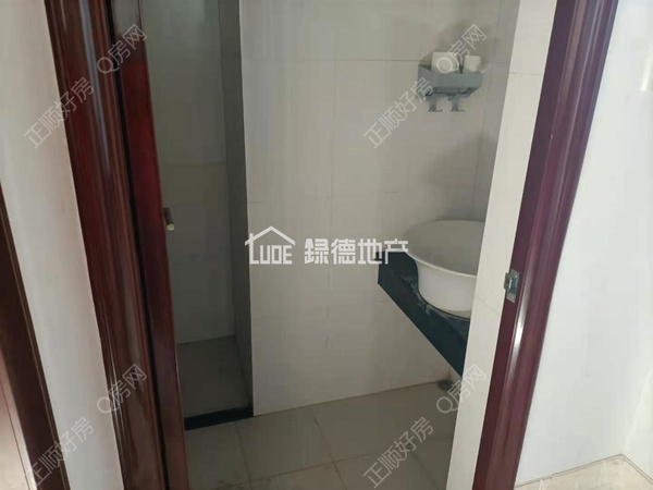 sBC42F88D0B42496E8E729A7654F5EB76.jpg