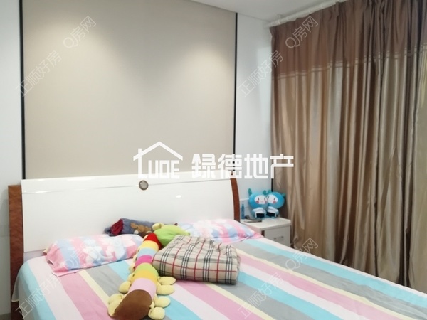 sDCAD09B4B59C4EA69C8D14574B417430.jpg