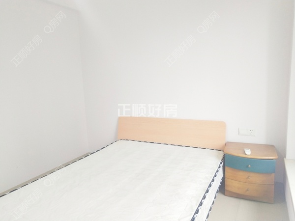 次卧