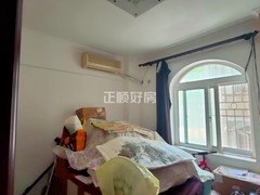 次卧