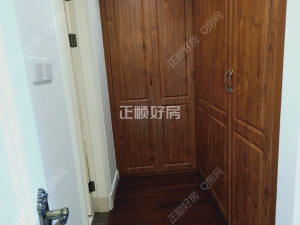 衣帽间