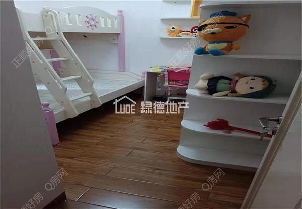 s13F51AE44B324D6D9CFE21472EB64C00.jpg