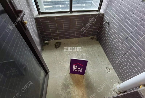 s5617E10877E5409AA4713B0DAD222F47.jpg