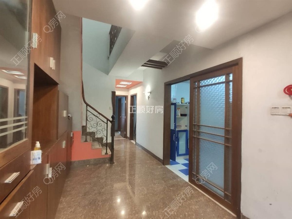 s61ABF27FD17E41BCBF375D1BB2B602A2.jpg