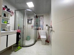 sAAFDBFE0C66342D88BC6214108BBB15E.jpg