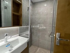 sD81DB437D9C04F1E9DFCF36161682802.jpg