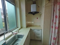 sE4462E843F4C4BD38A6D266C770556E2.jpg