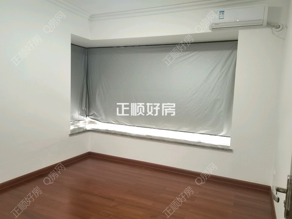 次卧