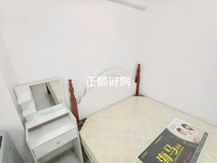 主卧