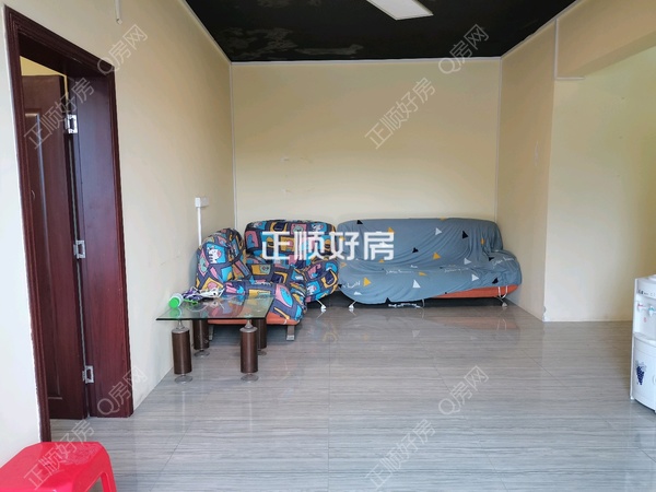 客厅