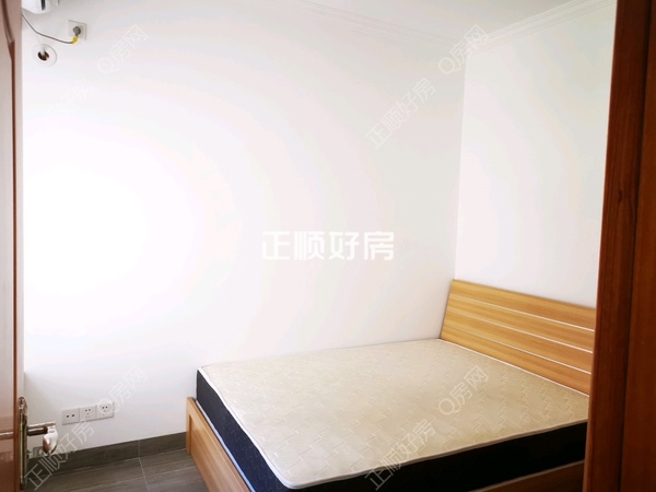 次卧