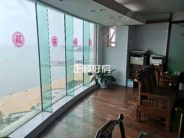 客厅