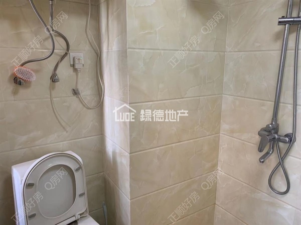 s2DFE9354E7AD466684FC916715EBC985.jpg