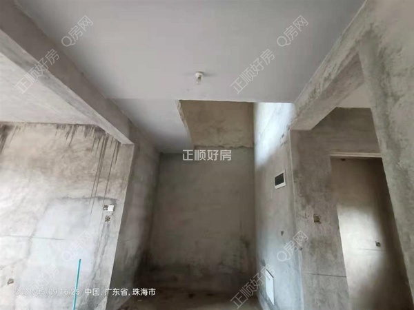 sB07B361CFA1E44AAA4527A61CF584F4D.jpg