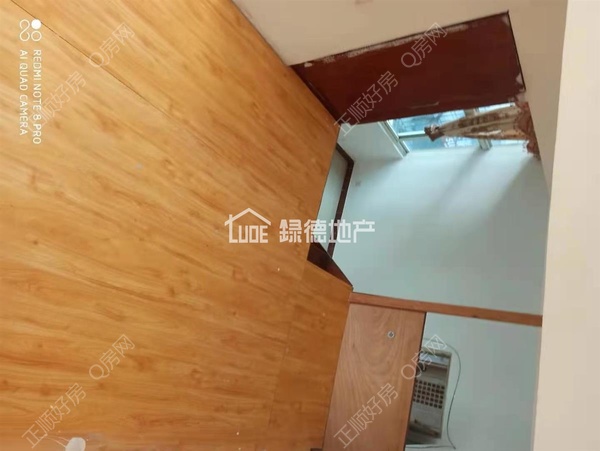 sE7857BA335EB4499A0867FFC4D85F777.jpg