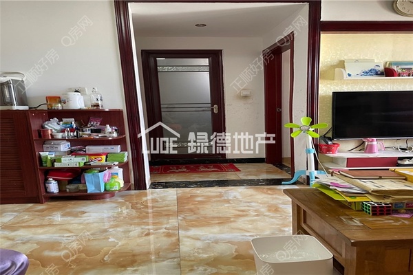 sF2B640FF17FD4EDA81BEFF27D5C037C2.jpg