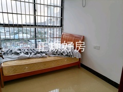 次卧