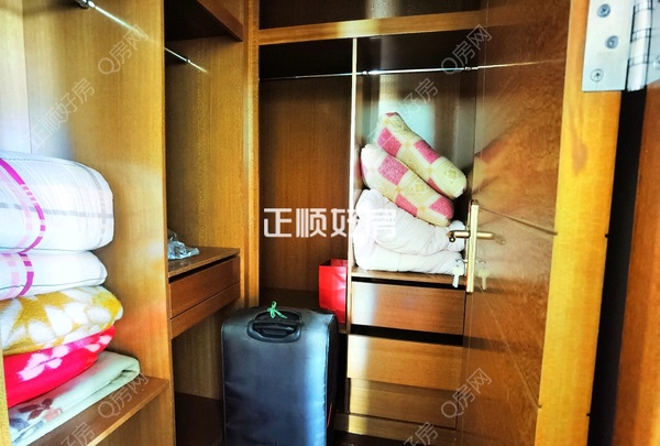 客厅