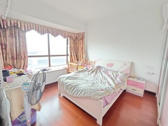 sDF51E75F674C42A0BCB2AED47AD30296.jpg