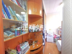 次卧
