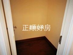 次卧