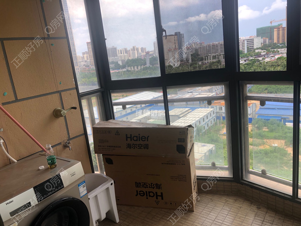 客厅