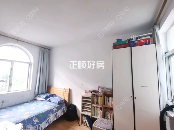 次卧