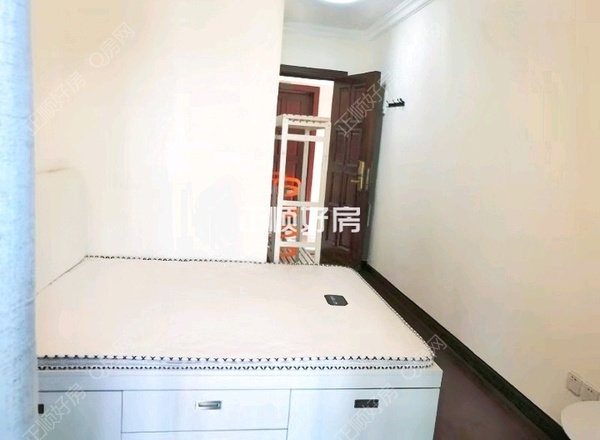 主卧