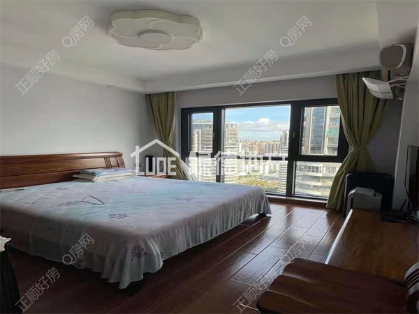s16E671414FD2415984E5E8FEB135445E.jpg
