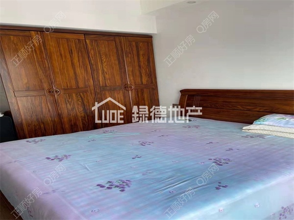 s303D2F60CFE24BF0AEB658A08FDDE5BF.jpg