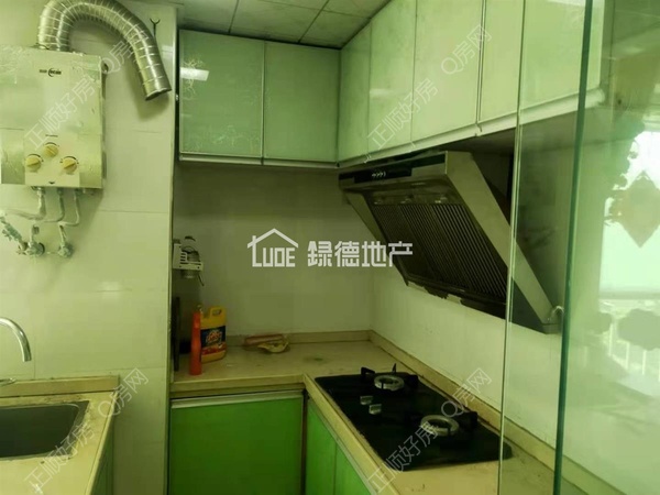 sB6641AEEC9564EA39D1401B44191BAFD.jpg
