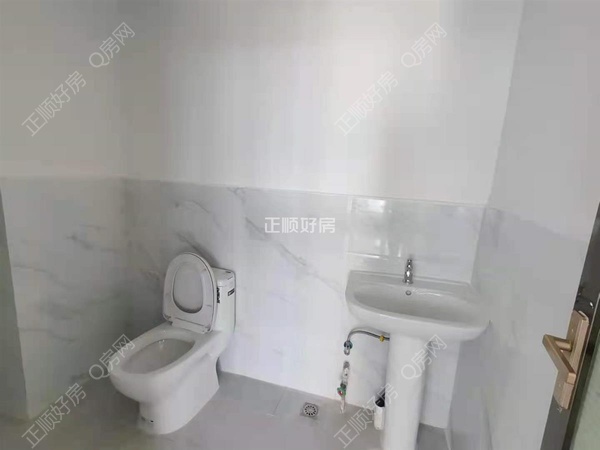 sD5ADEF1EA4B847B0BB4730C8EC347F25.jpg