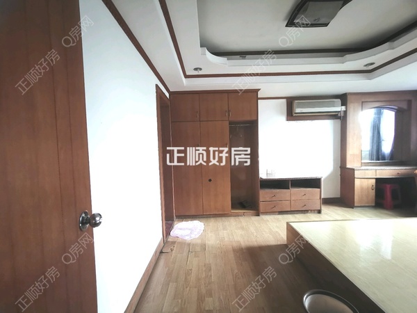 客厅