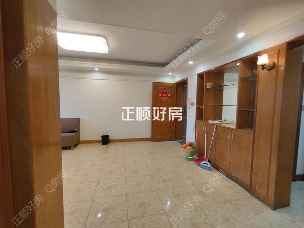 客厅
