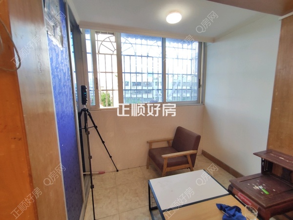 客厅