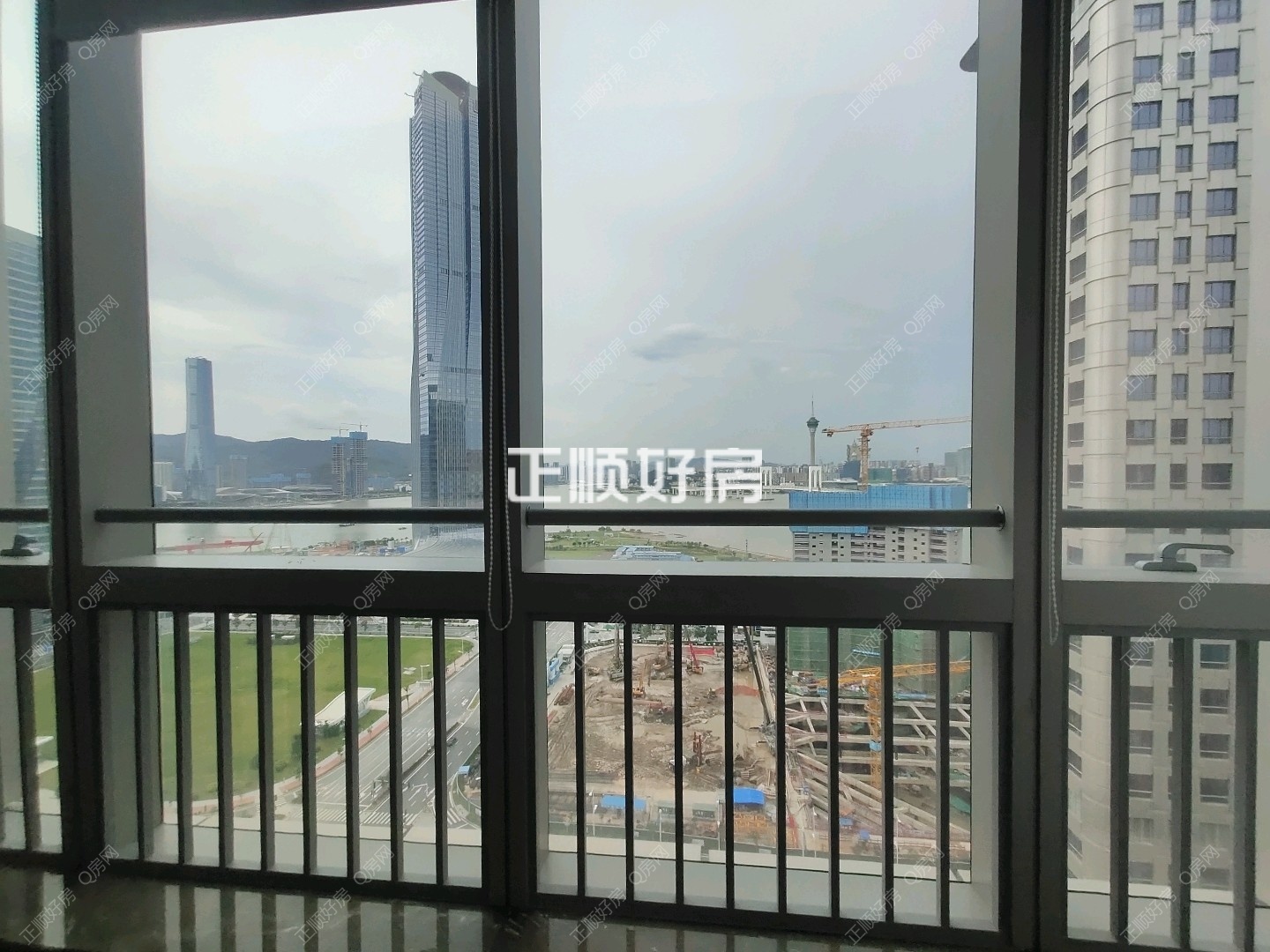 客厅