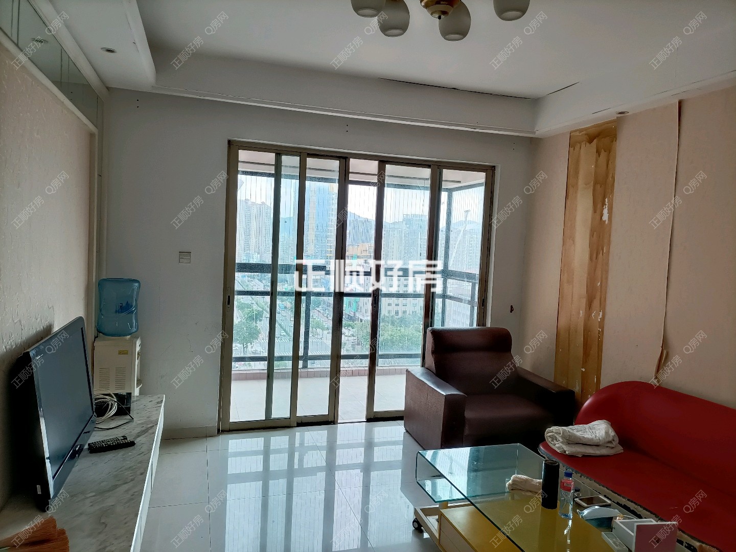 华业香庄实用大2房，轻松改3房，电梯高层朝南向 