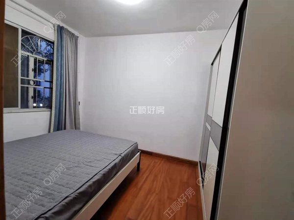s265E276443174D31B68B46274DE40244.jpg