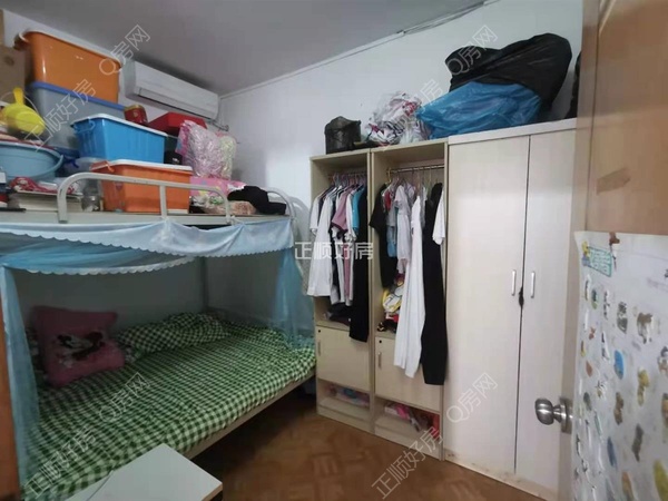 三房次卧