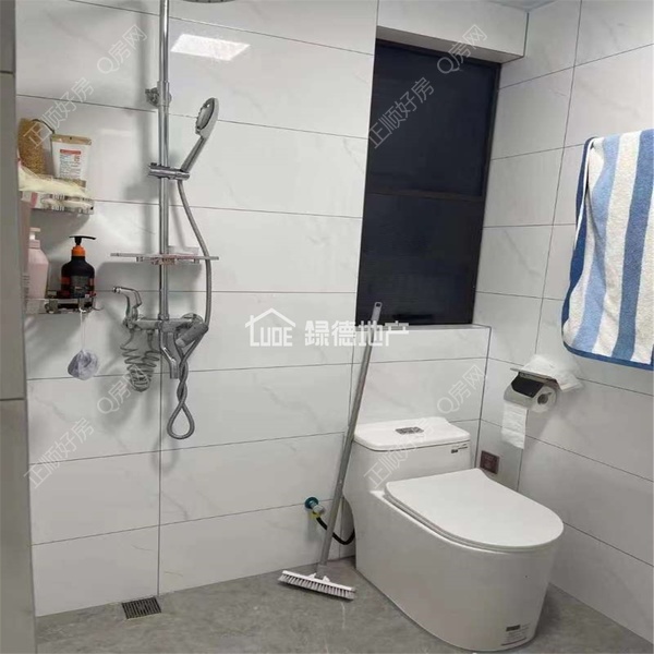 s3D15C9E8C0664B90A9D89ECCD9B4561E.jpg