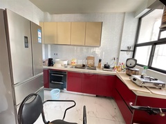 s49B13CB363814258B5BD2301CA81AD28.jpg