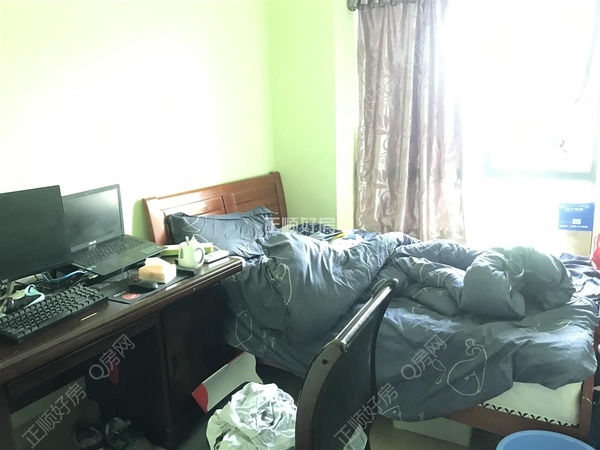 次卧
